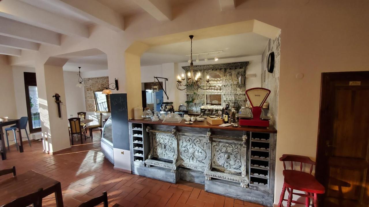 Baronka Bed & Breakfast & Bistrot Betliar Exterior foto