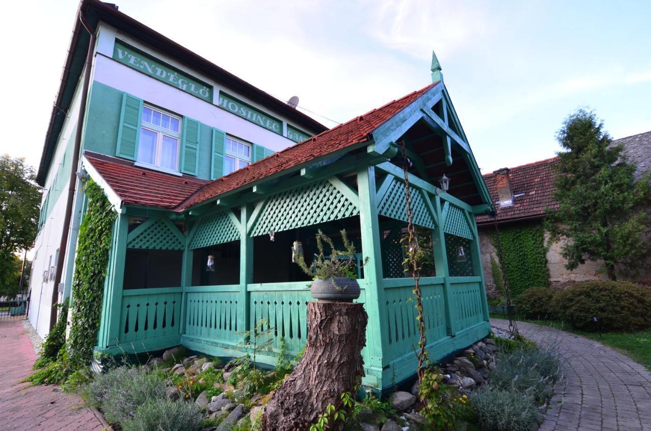 Baronka Bed & Breakfast & Bistrot Betliar Exterior foto