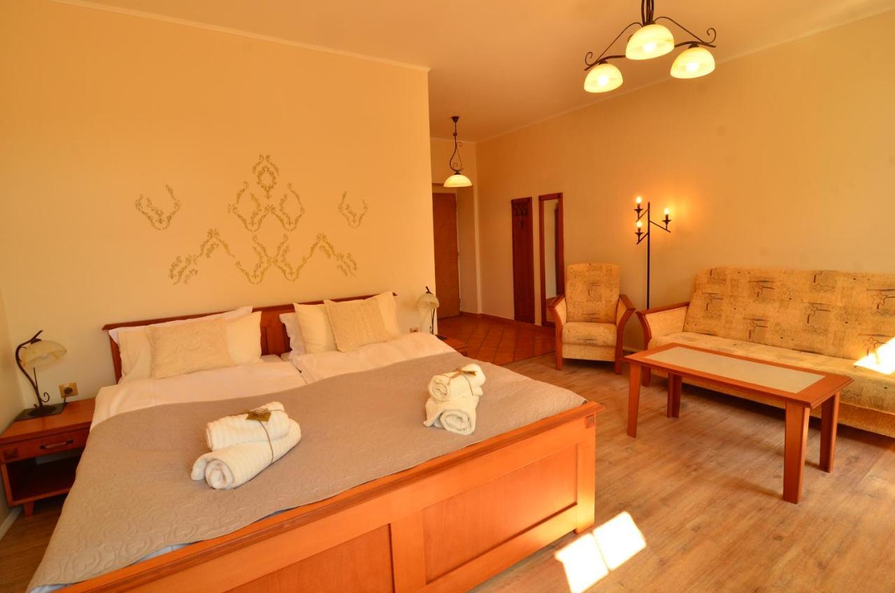 Baronka Bed & Breakfast & Bistrot Betliar Exterior foto